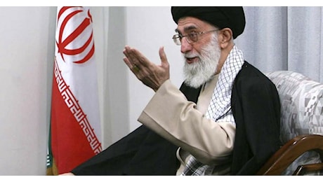Nucleare, l’Iran smentisce i colloqui con gli Usa a Roma: “Resteranno in Oman”