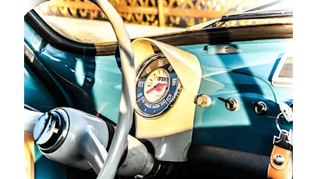 Fiat Uno del ’90 venduta alla cifra record di 17.000 dollari: se ne hai una puoi fare lo stesso