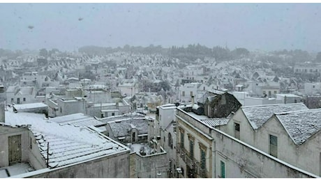 Freddo, pioggia e neve a bassa quota a Natale: giù le temperature. Allerta gialla sulla Puglia: ecco le previsioni