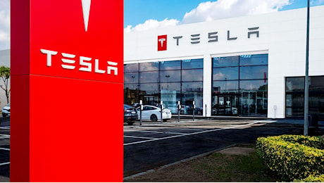 Tesla: consegne record nel quarto trimestre ma non basta. In calo le vendite del 2024