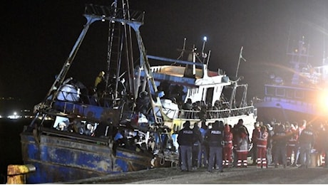 L’inchiesta - Immigrazione clandestina, individuati e fermati sei presunti scafisti nel Crotonese