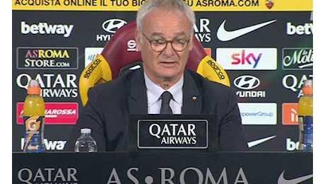 Ranieri scherza in conferenza: Come gioca il Napoli? 4-3-3? Mmm... guardatelo bene