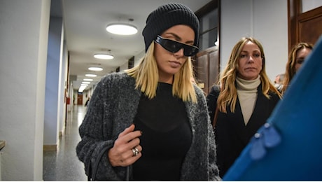 Sophie Codegoni, interrogata per 5 ore in procura conferma le accuse: “Basciano mi ha minacciato”