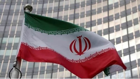 Guerra Medio Oriente, Iran denuncia cyberattacco su impianti nucleari. Libano, ferito un altro casco blu