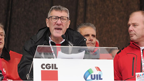 Landini (Cgil) va all'attacco: «Non si possono ignorare 500mila persone, il governo risponda»