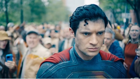 “Superman” umano e vulnerabile nel teaser del film in uscita nel 2025