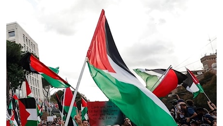 Questura di Torino vieta cortei pro Palestina il 7 ottobre