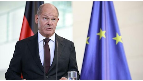 Germania, industria auto sollecita governo ad opporsi ai dazi Ue. Scholz: «Serve soluzione con Cina, ci auto-danneggiamo»