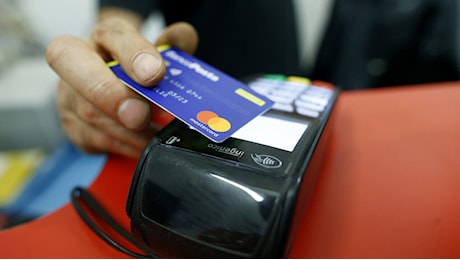 Bancomat e Pos non funzionano, problemi ai pagamenti: cosa sta succedendo