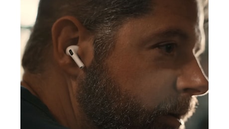 Lo spot Apple di Natale scalda il cuore con AirPods Pro