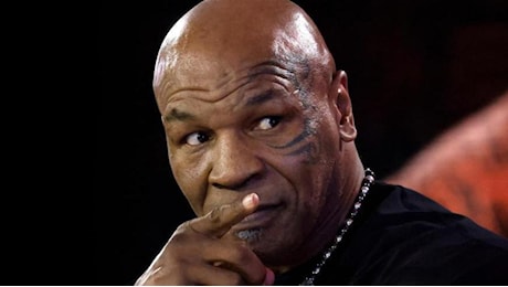 Mike Tyson torna sul ring dopo 20 anni: sei ore di allenamento al giorno, niente sesso, sì ai funghi allucinogeni