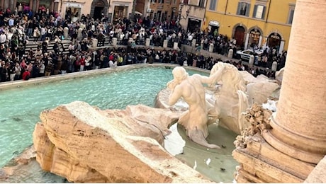 Fontana di Trevi e Giubileo 2025, Gualtieri: «Numero chiuso, niente tornelli. Basterà un cordone gestito dal personale»