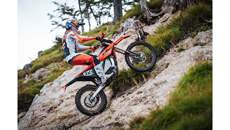 KTM presenta la nuova FREERIDE E 2025