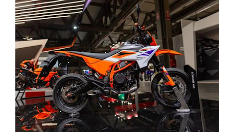 KTM 390 SMC R e 125 SMC R: come sono fatte, specifiche tecniche. EICMA 2024 [VIDEO]