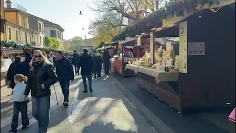 VIDEO | Primo week-end con l'apertura dei Mercatini di Natale lungo le Mura