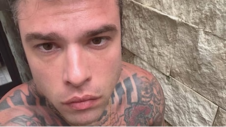 Fedez si sfoga su Instagram: tira in ballo Chiara Ferragni e Selvaggia Lucarelli