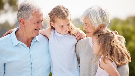 Festa dei Nonni 2024: le migliori frasi per celebrare i nostri angeli custodi