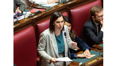 Sondaggi elettorali, dopo le regionali si accorcia la distanza tra Fdi e Pd: Schlein riavvicina Meloni