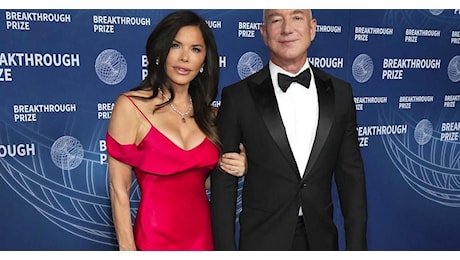 Lady Bezos firma le tute spaziali per le donne che voleranno nello Spazio
