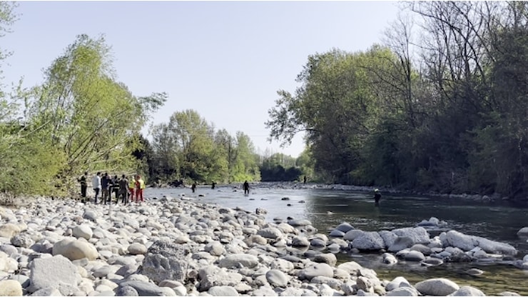 Sanae, le ricerche dei sommozzatori sul fiume Serio: trovati i pantaloni - Corriere della Sera Sanae, le ricerche dei sommozzatori sul fiume Serio: trovati i pantaloni - Corriere della Sera