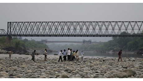 Non solo missili, l’India rilancia la guerra dell’acqua contro il Pakistan: dighe e inondazioni, le armi in mano a Nuova Delhi