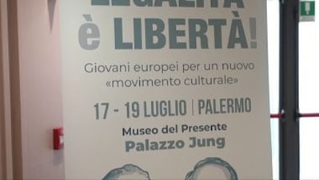 Via D'Amelio, 100 giovani a Palermo per dire no alla mafia