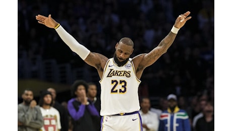 NBA, i risultati della notte (3 Gennaio). LeBron e Curry stelle senza tempo, vittorie di Boston e OKC