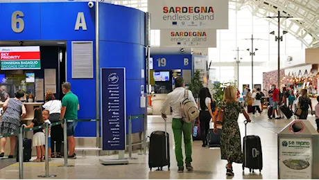 Ancora cancellazioni e ritardi negli aeroporti sardi dopo il crash informatico
