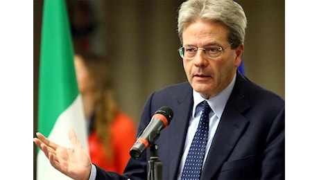 Gentiloni: “Visione ingenua sui social media”. E scatta l’allarme sui software che riproducono volti e voci