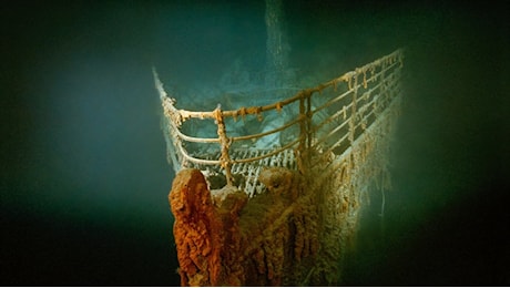 Titanic: una sezione della ringhiera della nave è scivolata sul fondo dell'Oceano