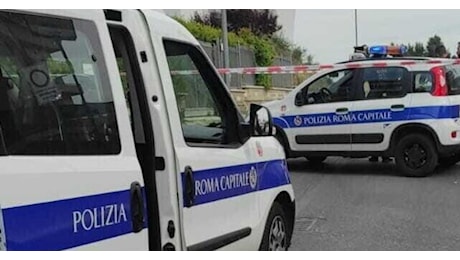 Scontro mortale tra auto a Tiburtina: un giovane di 21 anni muore e un altro è in condizioni gravi