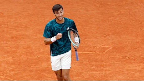 Musetti vola in finale, l’urlo di Carrara si sente fino a Montecarlo