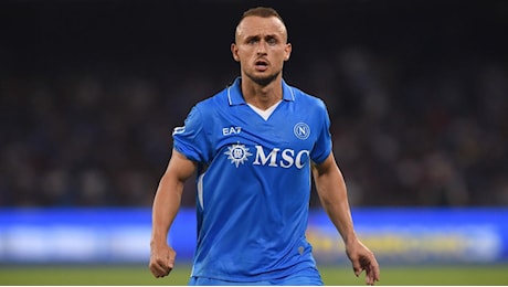 Napoli, le ultime di formazione verso il Genoa: lavoro personalizzato per Lobotka