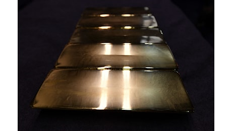 L'oro sale mentre la Fed segnala incertezza economica; i negoziati commerciali USA-Cina al centro dell'attenzione