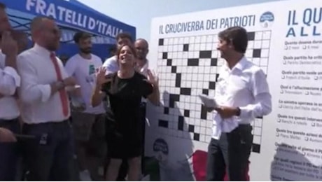 FdI, propaganda sulle spiagge: torna il cruciverbone. Niente Papeete per Salvini, la Lega si ritrova a Cervia