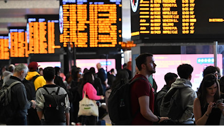 Sciopero dei treni, cancellazioni e possibili disagi. Gli elenchi dei convogli garantiti