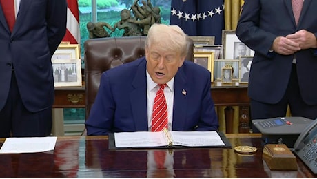 Dazi, Trump e Starmer annunciano l’accordo commerciale, anche se i “dettagli sono da definire”
