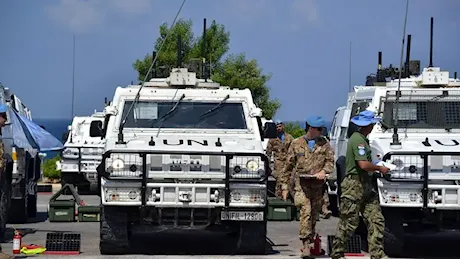 Libano in fiamme, i militari della Brigata Sassari si rifugiano nei bunker