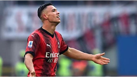 Simic ricorda: Orgoglioso del gol all'esordio col Milan. Leao il primo a gioire con me, poi Giroud. Avrei dovuto esordire prima, ma Pioli prese decisioni diverse