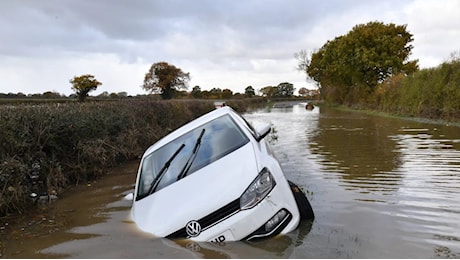 ALLUVIONE nel Catanese: video impressionanti