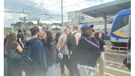 Caos ferroviere, oggi nuovi disagi per i pendolari per un guasto sulla lincea Formia – Roma