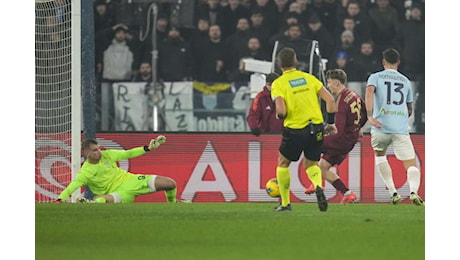 Sospendete la partita: scoppia la bufera in Roma-Lazio