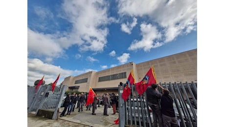 Milano, Bystronic annuncia la chiusura a Milano: 150 lavoratori a rischio. Fiom: “Sciopero e presidio”