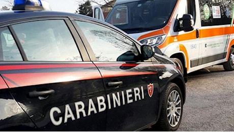 Napoli, non lo assume in carrozzeria e lui colpisce il titolare con una mannaia