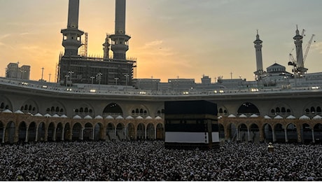 La Mecca, più di mille i morti al pellegrinaggio per le temperature roventi