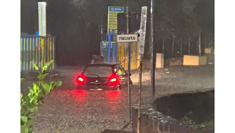 Nubifragio a Ischia, la situazione aggiornata: in un’ora piovuti 32 mm d’acqua