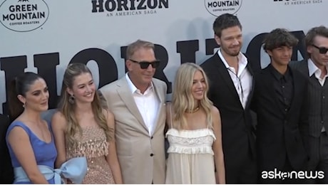 Kevin Costner presenta il suo nuovo western Horizon | Video iO Donna