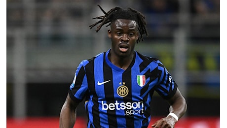 Bisseck Inter, cambia il futuro del difensore? Romano: «Alcuni club hanno iniziato…»