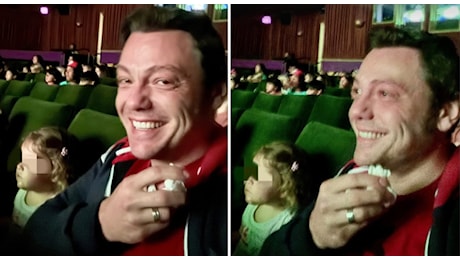 Tiziano Ferro al cinema con i figli per Inside Out 2: «Papà ansioso, ho pianto ininterrottamente dall'inizio alla fine»