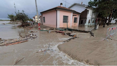 Meteo, maltempo Emilia Romagna: criticità nella pianura romagnola e Bolognese. Molte persone evacuate